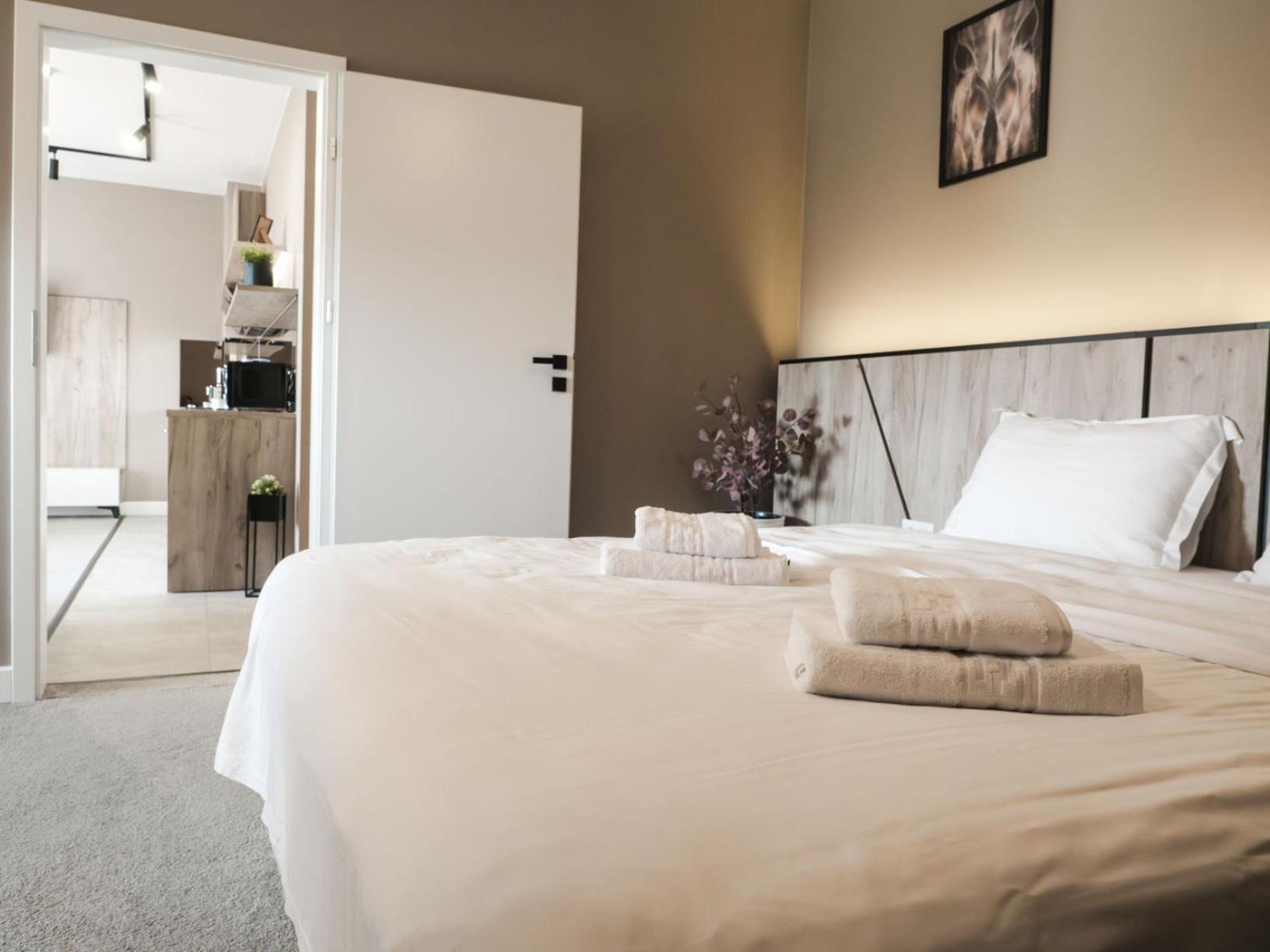 Gavas Jacuzzi Relax Zen Lejlighed Cluj-Napoca Eksteriør billede