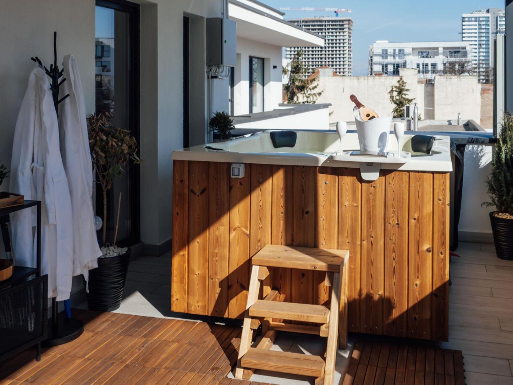 Gavas Jacuzzi Relax Zen Lejlighed Cluj-Napoca Eksteriør billede